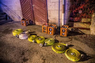 Vellberg-Grossaltdorf: 21 Milchkuehe sterben im Flammenmeer - Stall, Scheune und Wohnhaus in Vollbrand